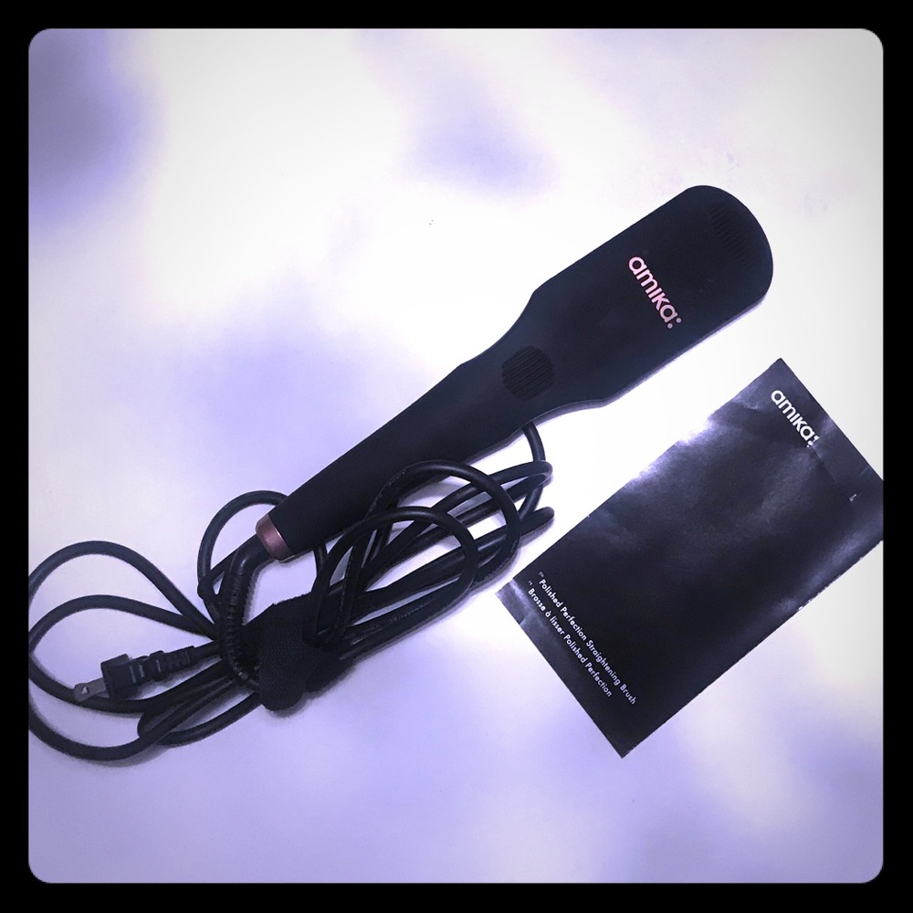 Amika Polished Perfection Straightening Brush
